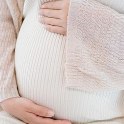 这意味，收💚购叮咚🚣‍♀️买菜的基础设施，🥪美团是用收购换👩‍💼